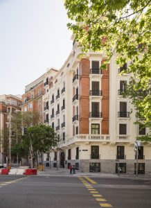 Edificio en la plaza de Marques de Salamanca en el casco historico de Madrid